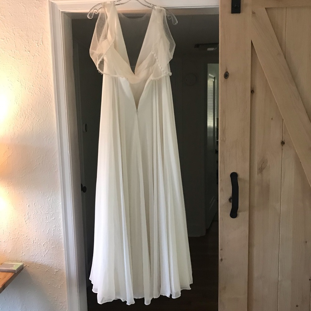 Wedding dress BHLDN Conrad never worn - Picture 2 of 2